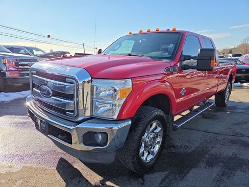 Used 2015 Ford F350 Lariat image 2
