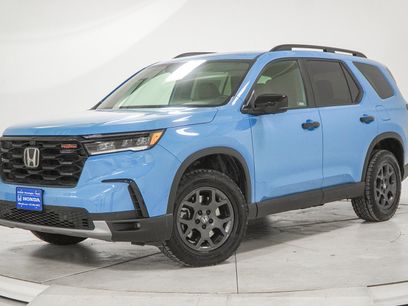 Certified 2025 Honda Pilot TrailSport