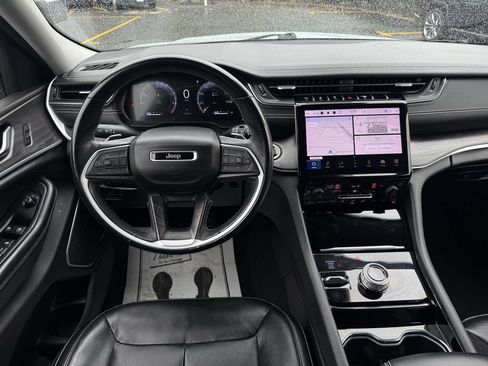 Used 2021 Jeep Grand Cherokee L Limited image 19