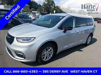 Used 2024 Chrysler Pacifica Touring-L