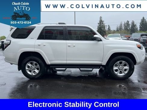 Used 2020 Toyota 4Runner SR5 AWD/4WD image 6