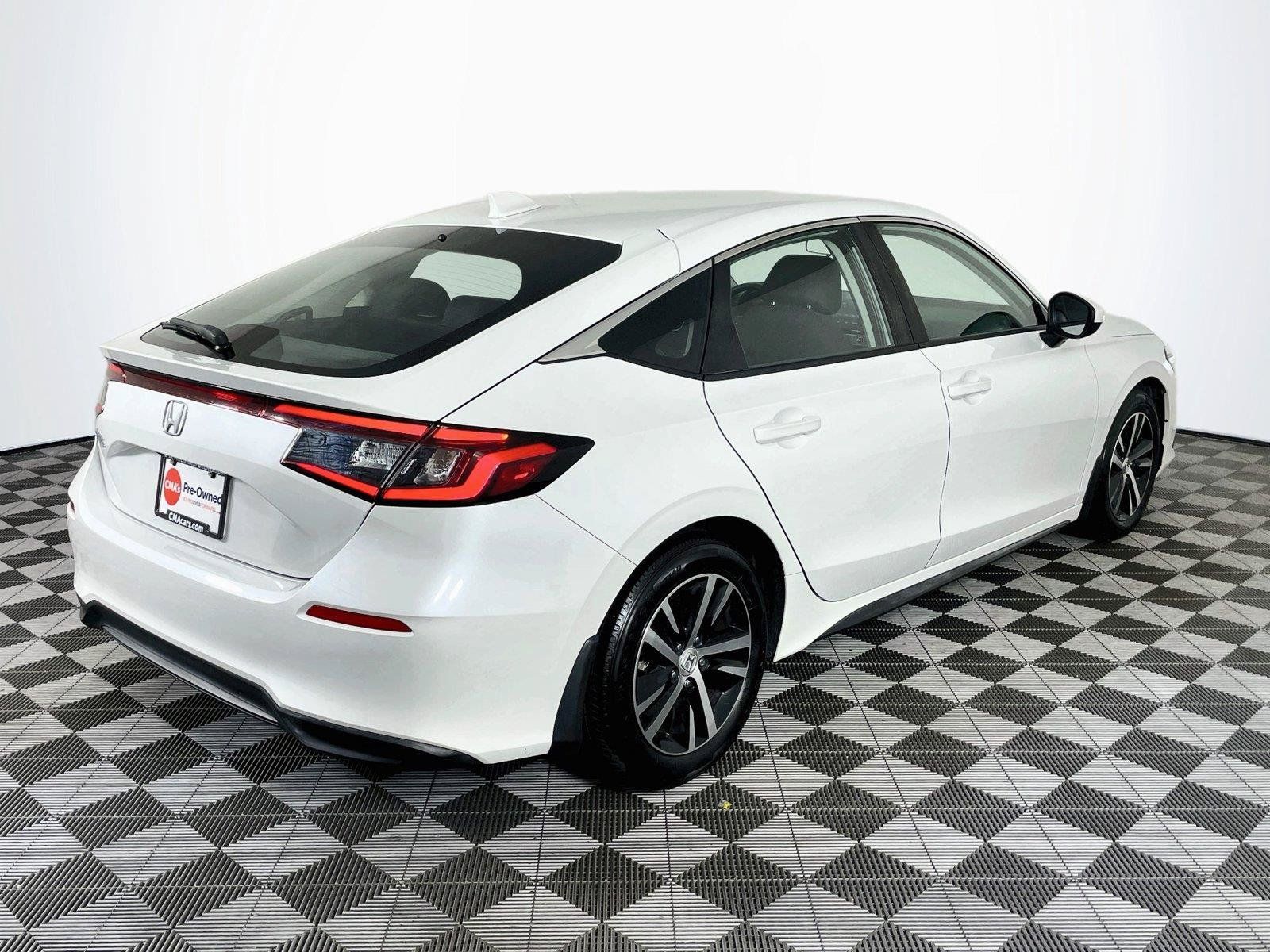 Used 2024 Honda Civic LX image 9