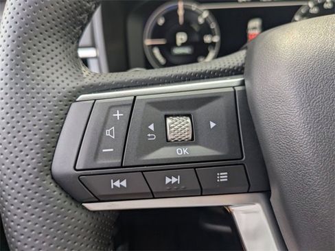 New 2025 Mitsubishi Outlander SE image 28