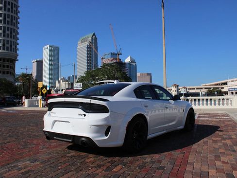 Used 2023 Dodge Charger SRT Hellcat w/ Harman/Kardon Audio Group image 5