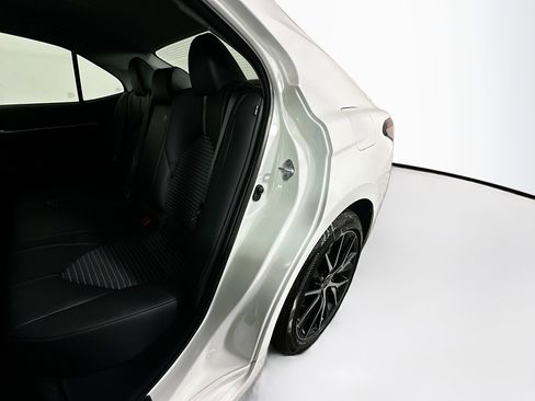 Used 2023 Toyota Camry SE image 25