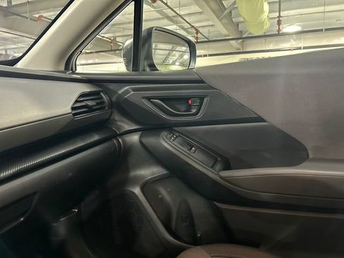 Used 2024 Subaru Crosstrek 2.0i image 19