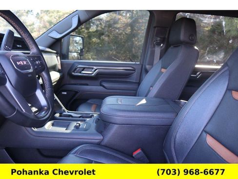 Used 2024 GMC Sierra 3500 AT4 w/ AT4 Premium Plus Package image 27