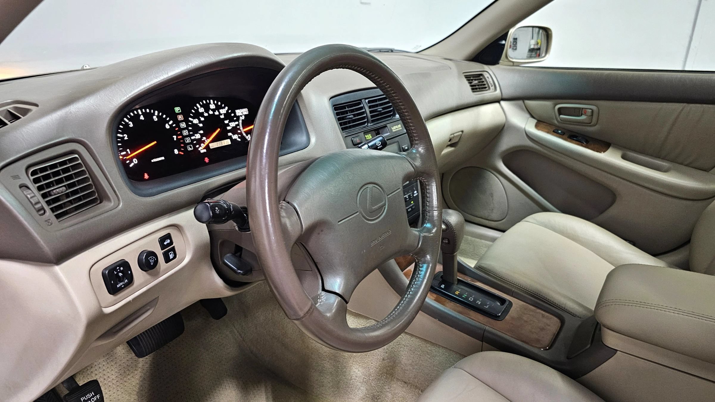 Used 1999 Lexus ES 330 FWD image 10