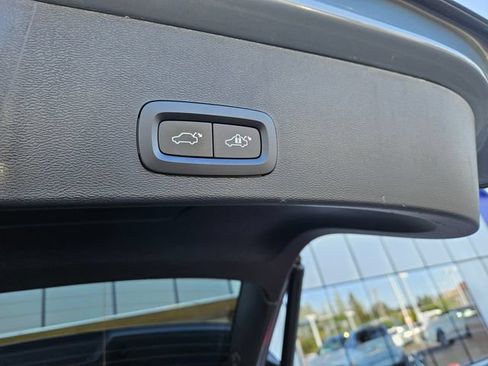 Certified 2023 Volvo XC40 Recharge Plus w/ Protection Package Premier AWD/4WD image 13
