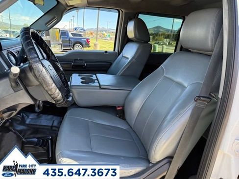Used 2016 Ford F550 4x4 Crew Cab Super Duty w/ Power Equipment Group image 13