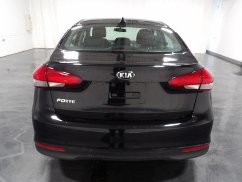 Used 2017 Kia Forte LX FWD image 5