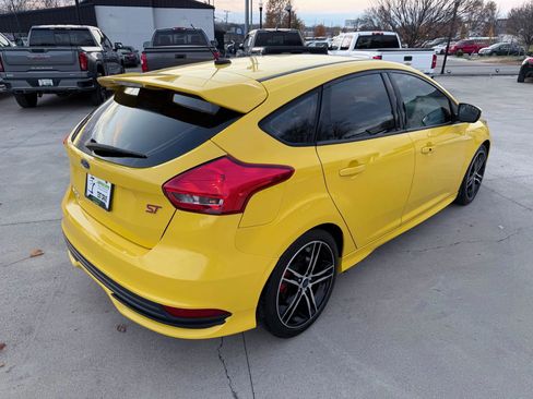 Used 2017 Ford Focus ST w/ Equipment Group 402A image 64