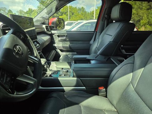 Used 2023 Toyota Sequoia Platinum AWD/4WD image 6