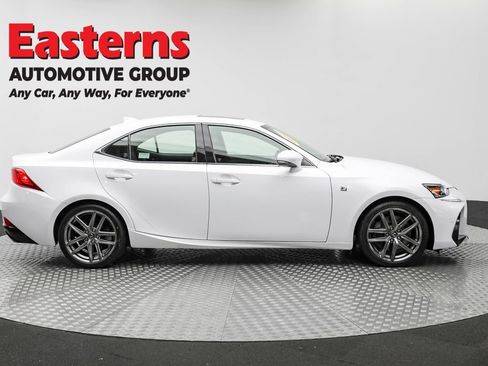 Used 2018 Lexus IS 300 AWD image 4