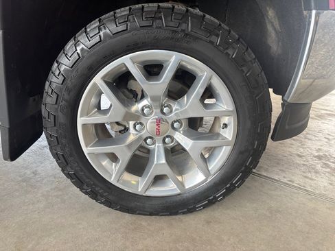 Used 2015 GMC Sierra 1500 SLT w/ SLT Crew Cab Value Package image 51