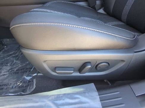 Used 2026 MAZDA CX-50 2.5 Hybrid w/ Weather Package AWD/4WD image 13
