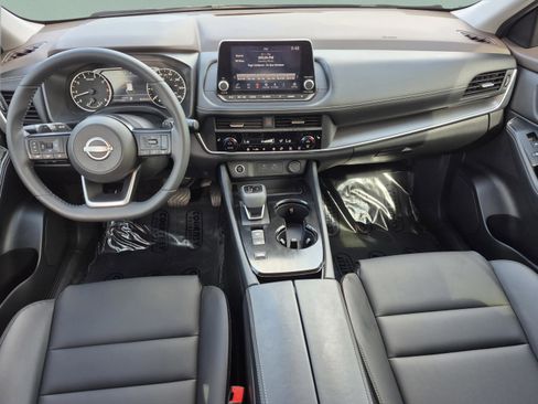 Certified 2023 Nissan Rogue SV w/ SV Premium B Package FWD image 13