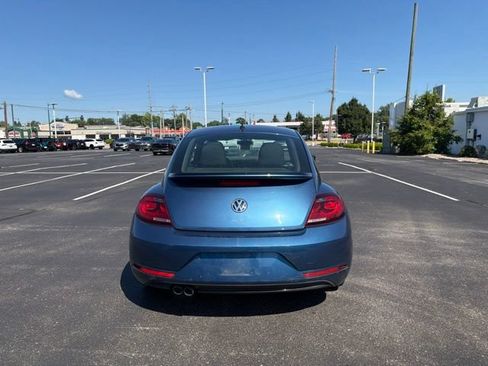 Used 2019 Volkswagen Beetle 2.0T S FWD image 30