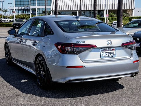 Certified 2025 Honda Civic Sport image 4