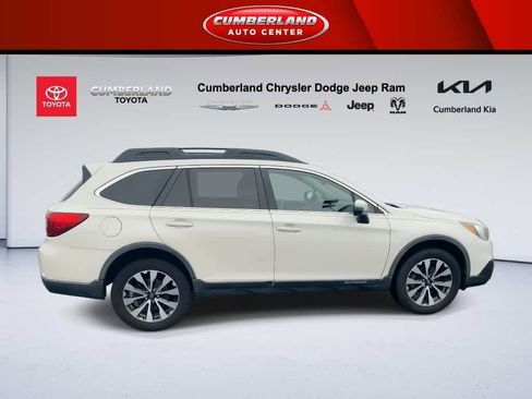 Used 2015 Subaru Outback 2.5i Limited image 9