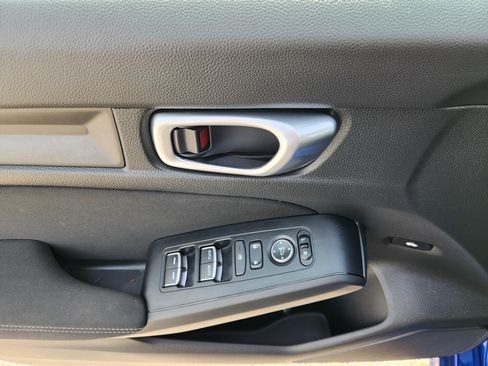 Certified 2024 Honda Civic Sport image 16
