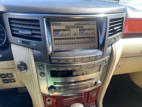 Used 2010 Lexus LX 570 4WD image 16