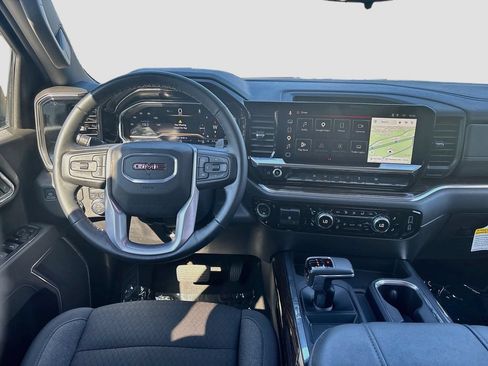 Used 2025 GMC Sierra 1500 Elevation RWD image 18