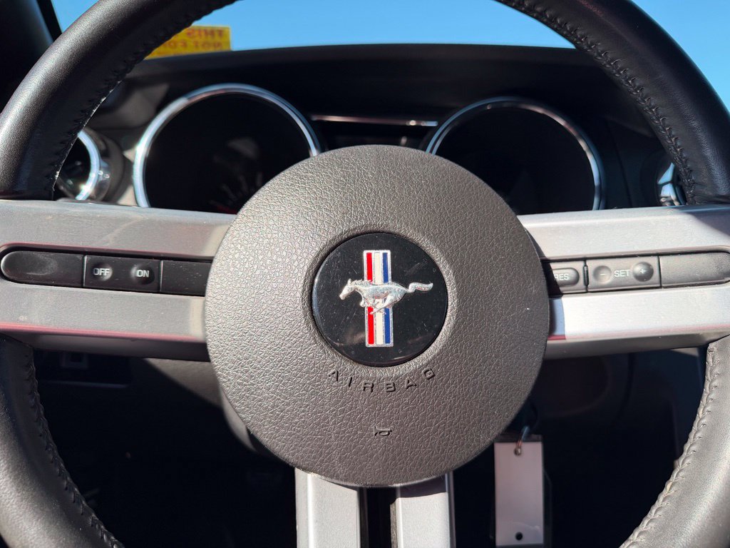 Used 2005 Ford Mustang GT Premium RWD image 9