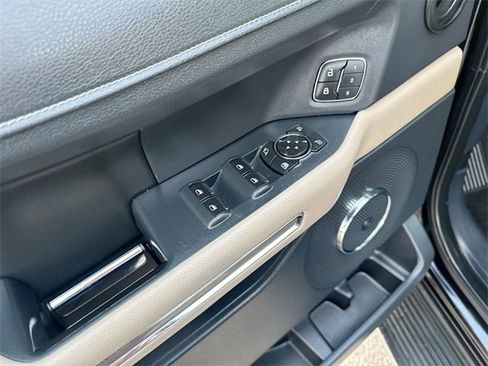 Certified 2022 Ford Expedition Limited image 19