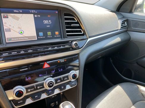 Used 2020 Hyundai Elantra Limited w/ Ultimate Package 03 FWD image 31
