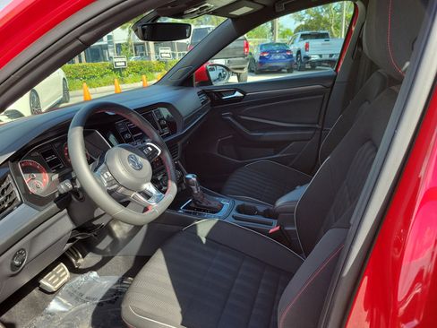 Used 2019 Volkswagen Jetta GLI image 15