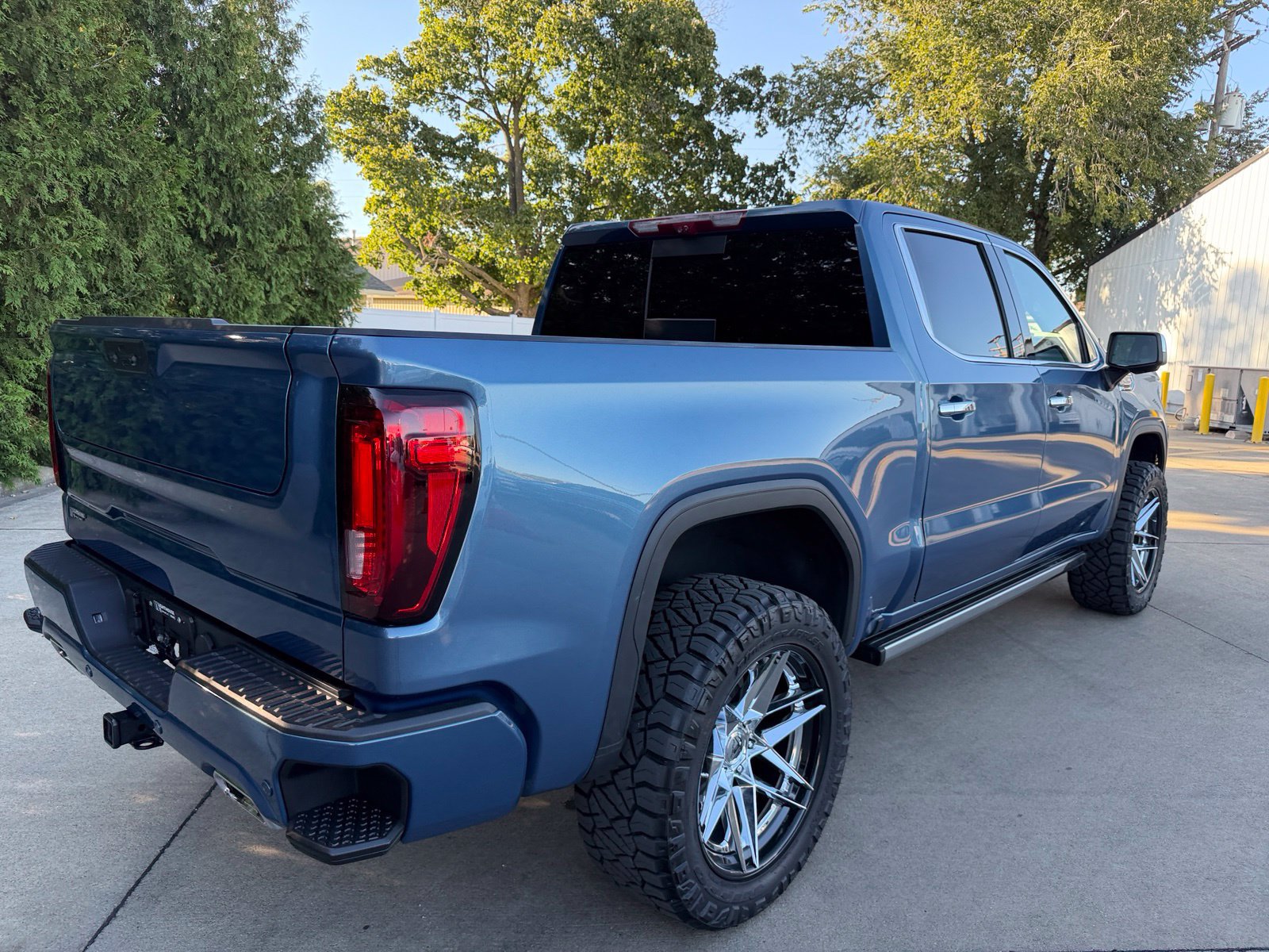 Used 2025 GMC Sierra 1500 Denali AWD/4WD image 31