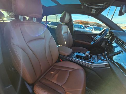 Used 2023 Audi Q8 Premium w/ Convenience Package image 13