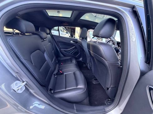 Used 2017 Mercedes-Benz GLA 250 4MATIC image 64