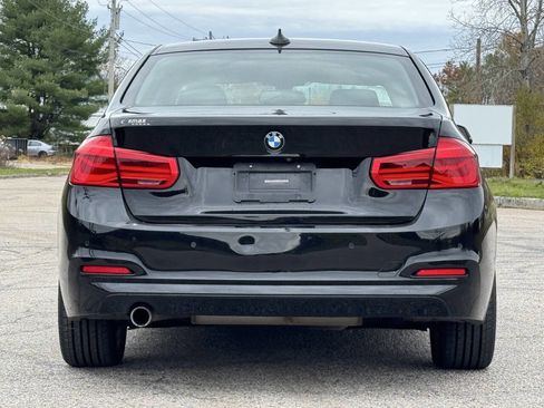 Used 2018 BMW 320i xDrive Sedan image 4
