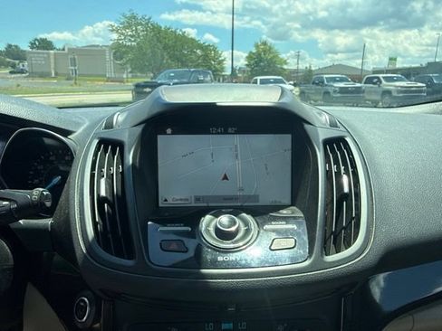 Used 2019 Ford Escape Titanium FWD image 19