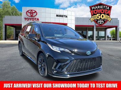 New 2025 Toyota Sienna XSE