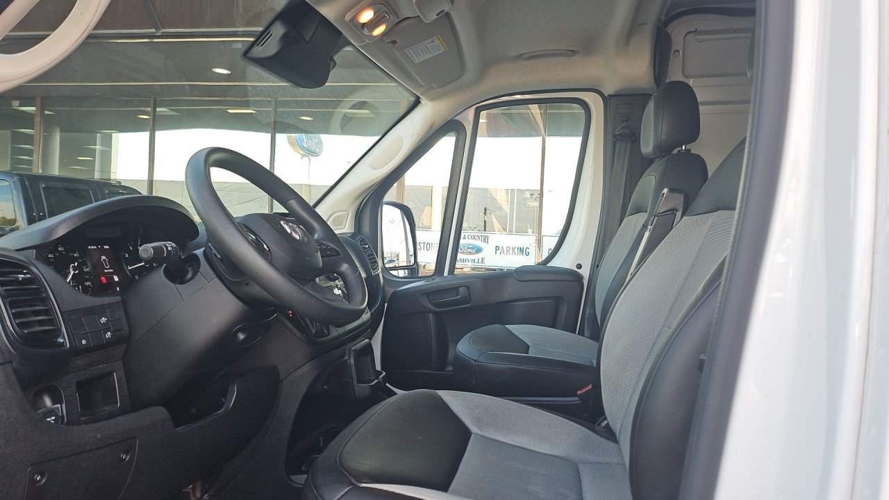 Used 2025 RAM ProMaster 2500 w/ Convenience Group FWD image 10
