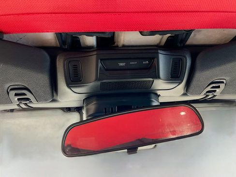 Used 2024 Jeep Wrangler Willys image 22