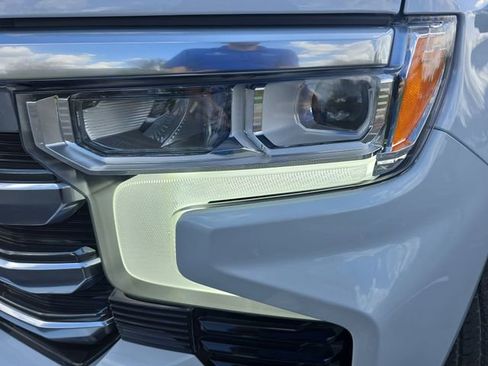 New 2026 Chevrolet Silverado 1500 High Country AWD/4WD image 32