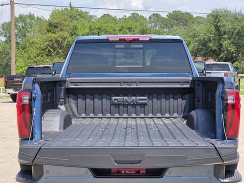 New 2026 GMC Sierra 2500 Denali w/ Denali Reserve Package AWD/4WD image 10