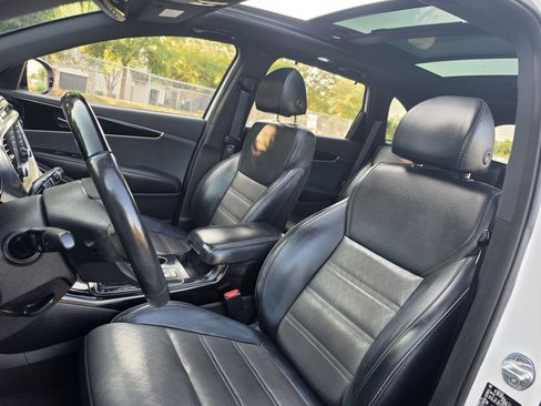 Used 2018 Kia Sorento SX FWD image 28