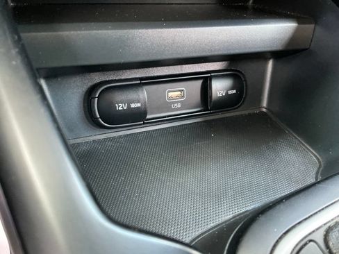 Used 2024 Kia Soul LX w/ Option Group 015 FWD image 35