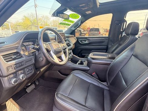 Used 2021 GMC Yukon XL SLT w/ SLT Luxury Plus Package image 10