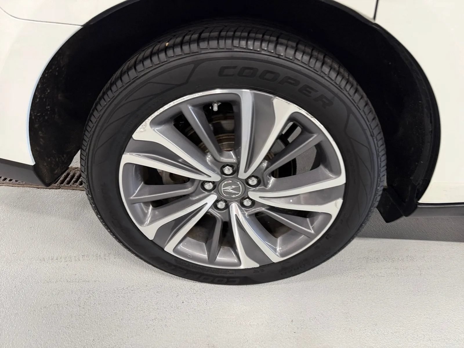 Used 2018 Acura MDX w/ Technology Package AWD/4WD image 37
