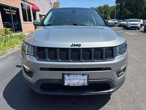 Used 2020 Jeep Compass Latitude image 2