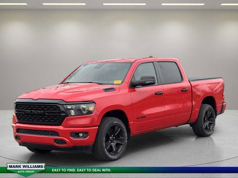 Used 2023 RAM 1500 Big Horn AWD/4WD image 3