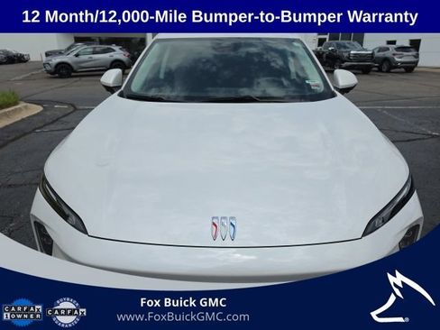 Used 2024 Buick Envision Avenir AWD/4WD image 2