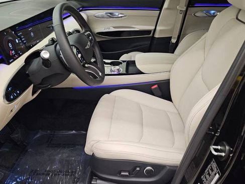 Used 2026 Genesis GV70 2.5T image 11