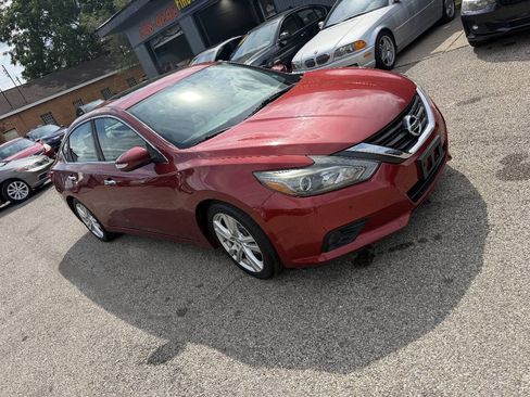 Used 2016 Nissan Altima 3.5 SL FWD image 5